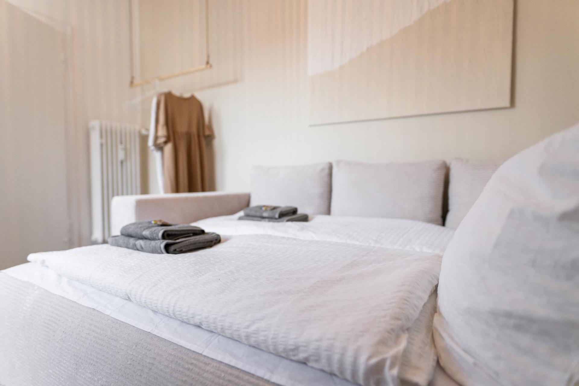 Mitten In Wolfsburg - Happyhome - 2 Zimmer, 6 Personen, Outletcenter, Autostadt, Vw-Nah, Parken Eksteriør billede